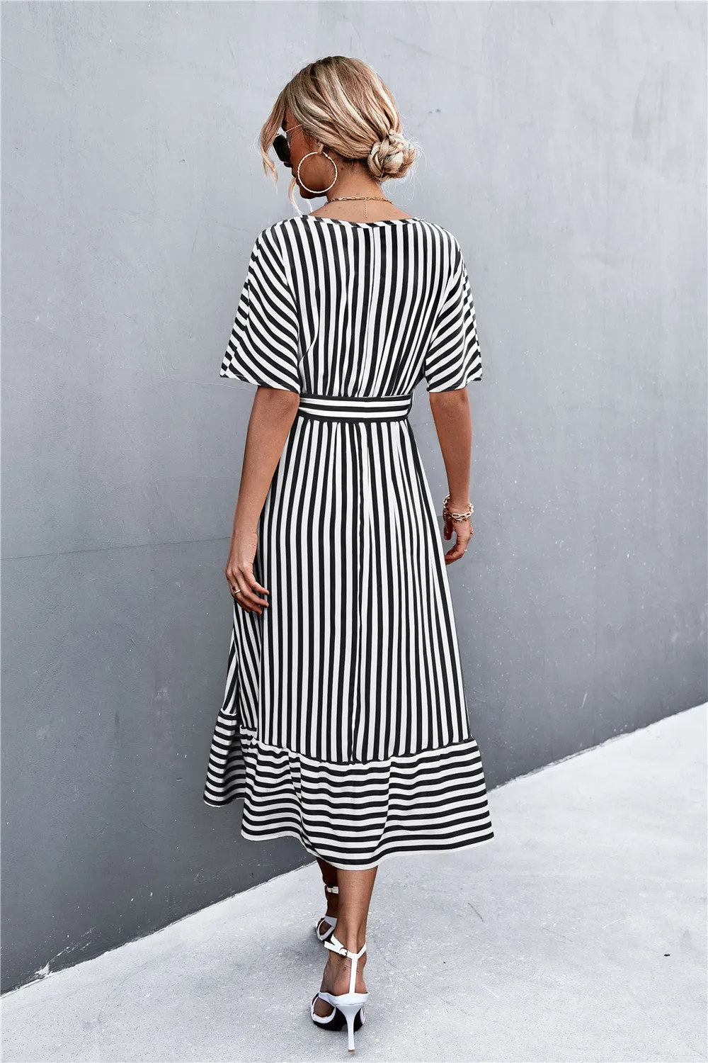 *App Exclusive* Striped Tie Belt Midi Dress