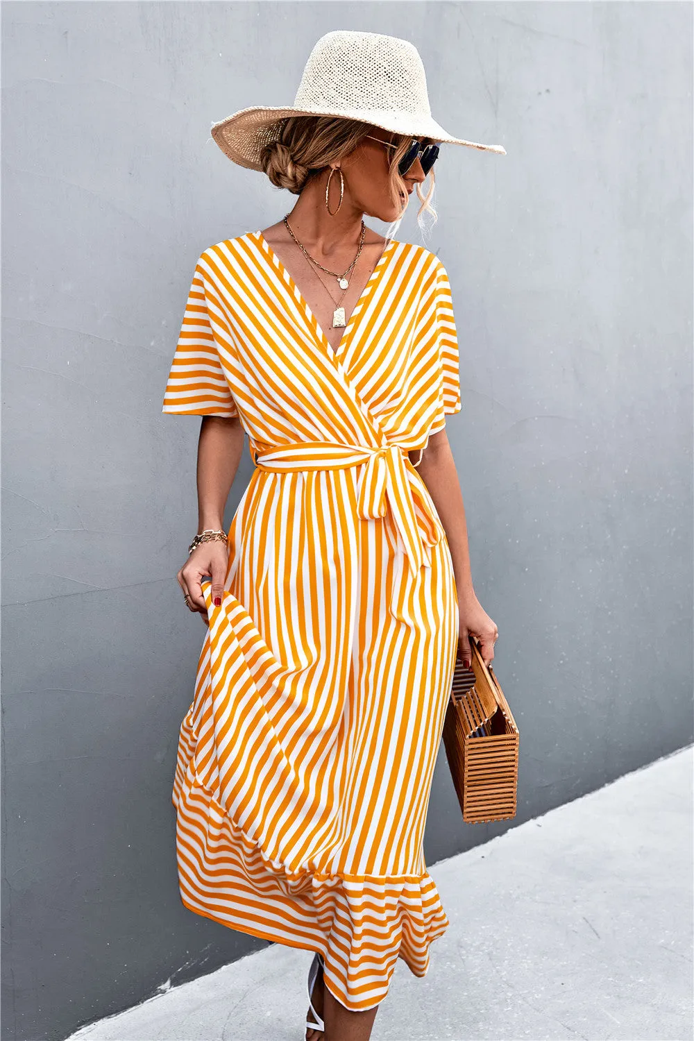 *App Exclusive* Striped Tie Belt Midi Dress