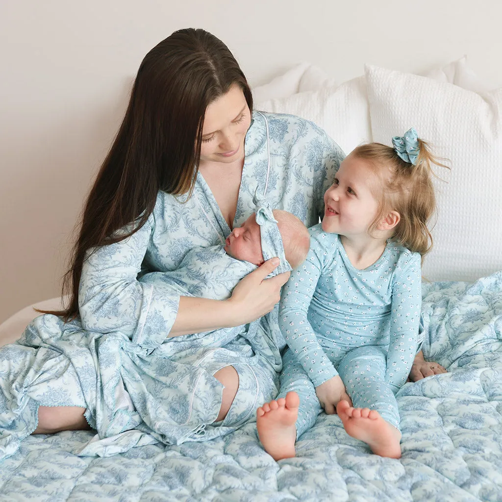 Ava Jane & Light Ava Blue Reversible Quilted Patoo® Blanket