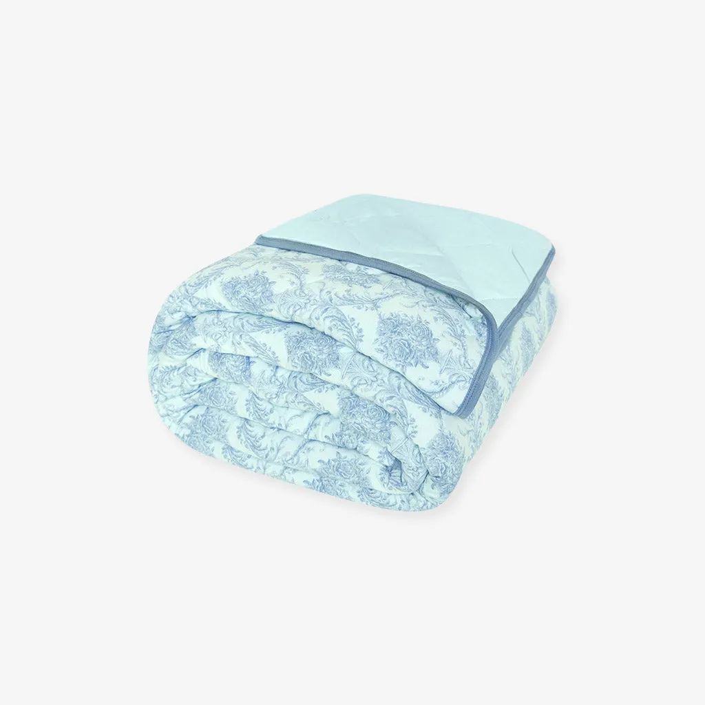 Ava Jane & Light Ava Blue Reversible Quilted Patoo® Blanket