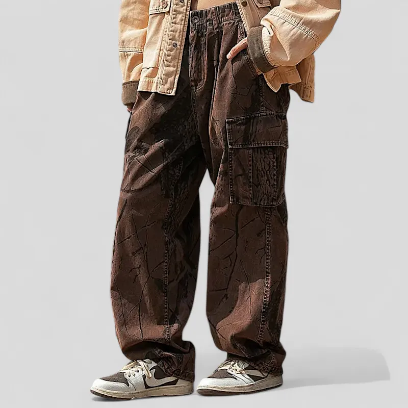 Elastic waist cargo pants in camouflage print