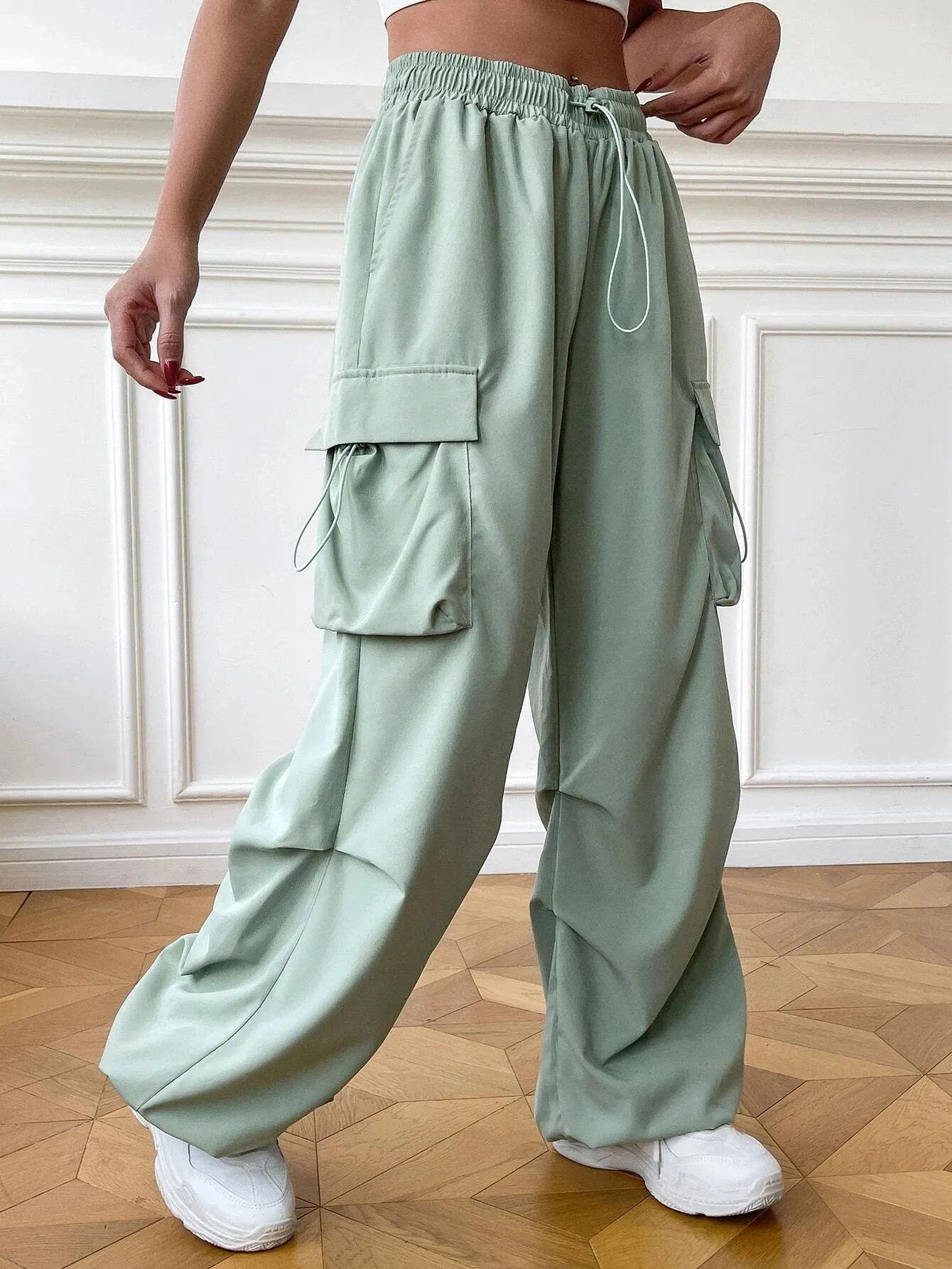 Flap Pocket Side Drawstring Waist Parachute Cargo Pants