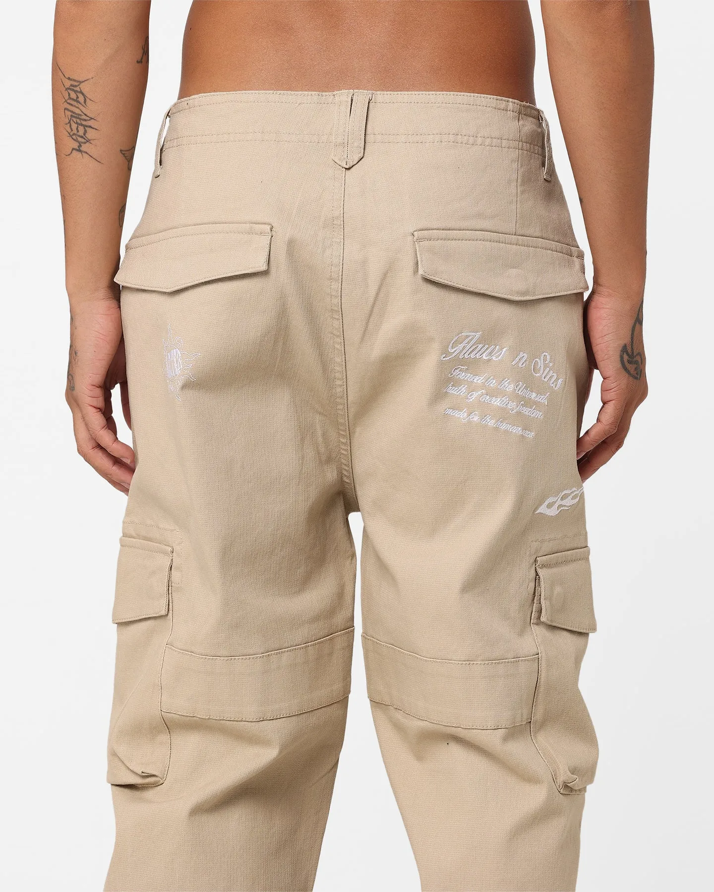 Loiter Sketch Cargo Pants Off White