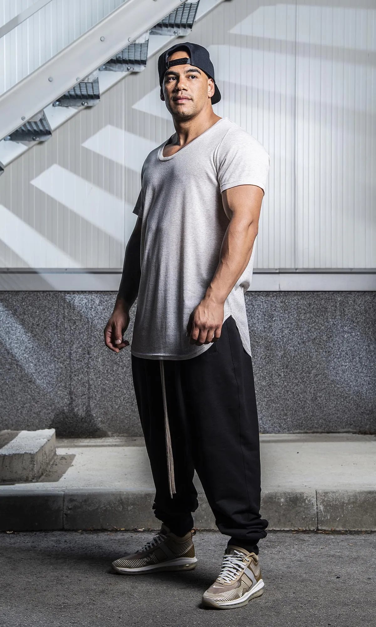 Loose Fit Sweatpants with Back Pocket