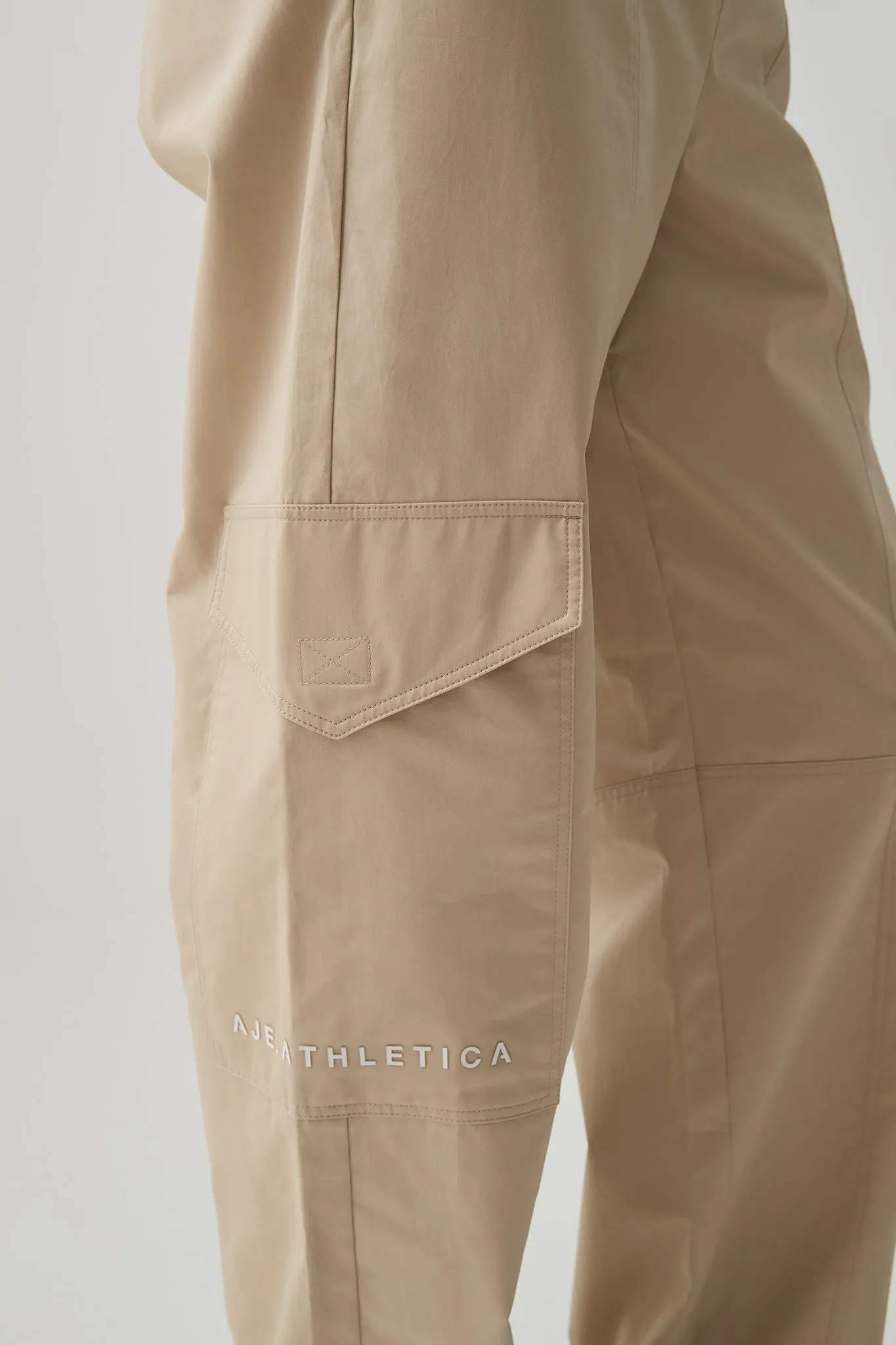 Panelled Cargo Pant 512