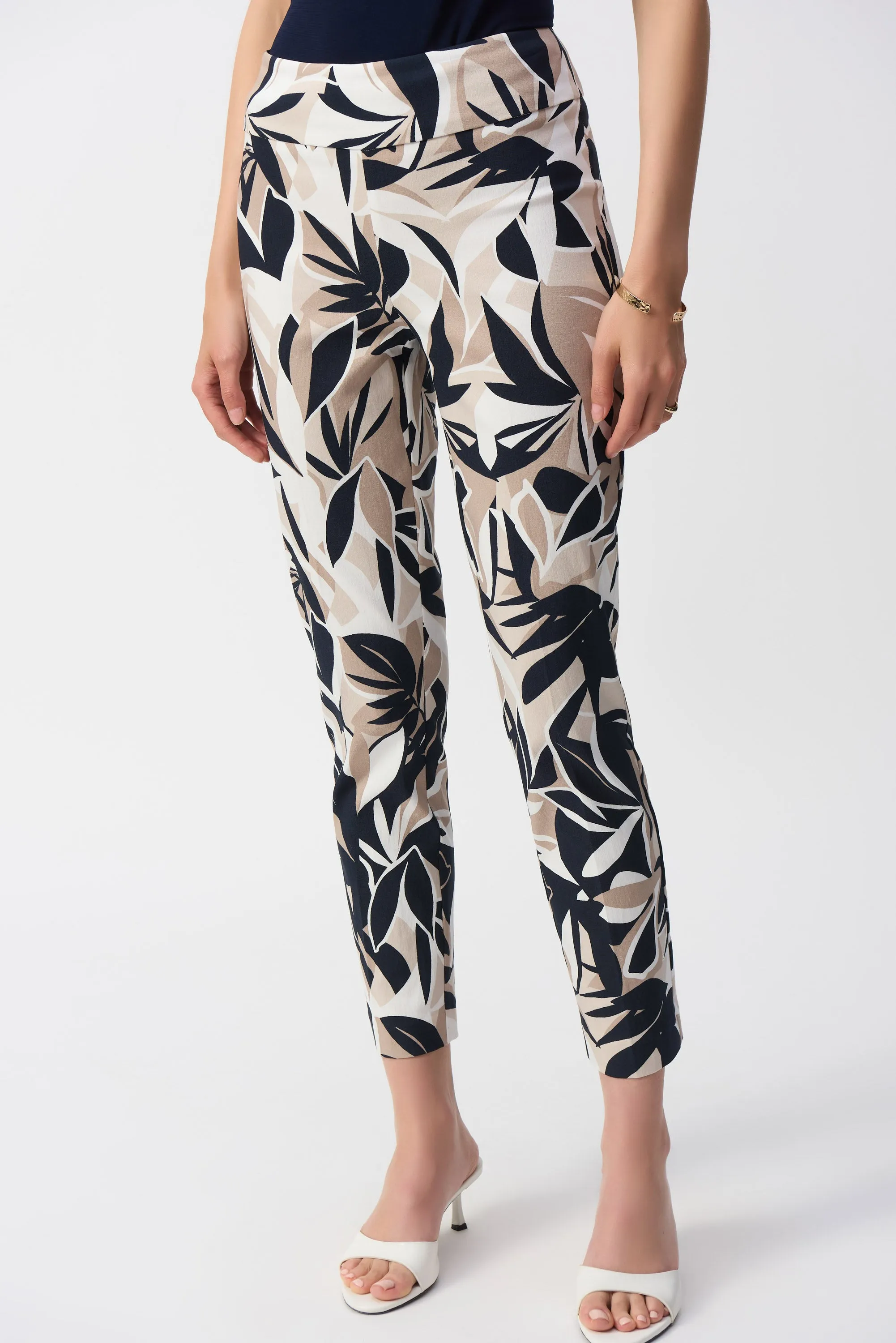 Tropical Leaf Print Slim Trousers <span>251001<span>