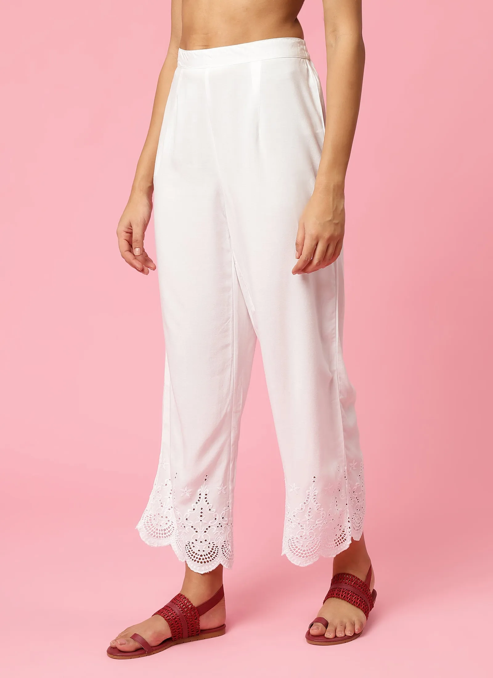 Women White Solid Trouser